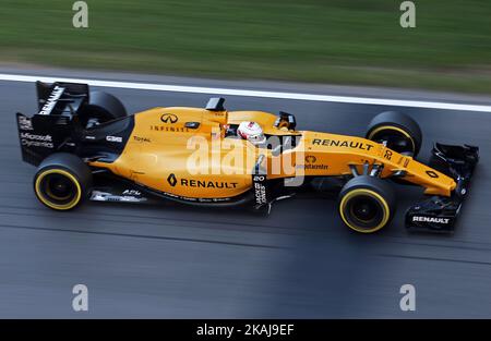Kevin Magnussen durante la seconda giornata di test di Formula 1, svoltasi sul circuito Barcellona-Catalunya, il 18 maggio 2016.Photo: Jordi Galbany/Urbanandsport/Nurphoto -- (Photo by Urbanandsport/NurPhoto) *** Please use Credit from Credit Field *** Foto Stock