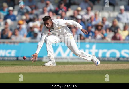 Mohammad Amir del Pakistan durante il terzo giorno del quarto incontro di prova di Investec fra l'Inghilterra ed il Pakistan ha giocato allo stadio di Kia Oval, Londra lo scorso 13th 2016 agosto Foto Stock