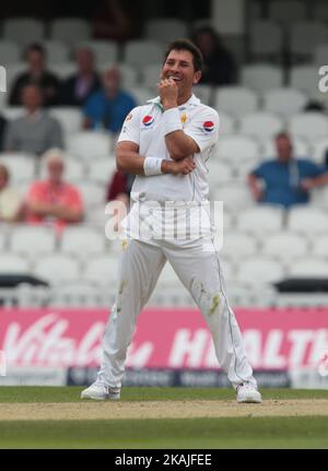 Yasir Shah del Pakistan durante il giorno quattro del quarto incontro di prova di Investec fra l'Inghilterra ed il Pakistan ha giocato allo stadio ovale, Londra lo scorso 14th 2016 agosto Foto Stock