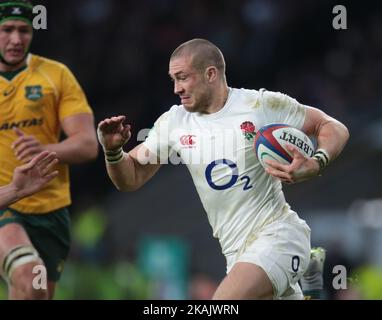 Mike Brown in Inghilterra durante la partita della Old Mutual Wealth Series tra Inghilterra e Australia allo stadio Twickenham , Londra, Gran Bretagna il 3 dicembre 2016. (Foto di Kieran Galvin/NurPhoto) *** Please use Credit from Credit Field *** Foto Stock