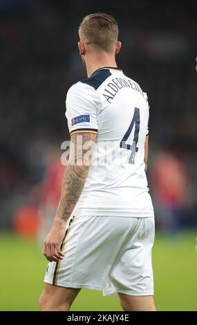 Tatto's of Tottenham Hotspur's Toby Alderweirld durante la UEFA Champions League - Gruppo e incontro tra Tottenham Hotspur e CSKA Mosca allo stadio di Wembley 07 dic 2016 (Photo by Kieran Galvin/NurPhoto) *** Please use Credit from Credit Field *** Foto Stock