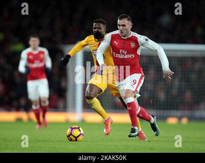 Lucas Perez dell'Arsenal durante la partita della Premier League tra l'Arsenal e il Crystal Palace agli Emirates , Londra il 01 Gen 2017 (Foto di Kieran Galvin/NurPhoto) *** Please use Credit from Credit Field *** Foto Stock