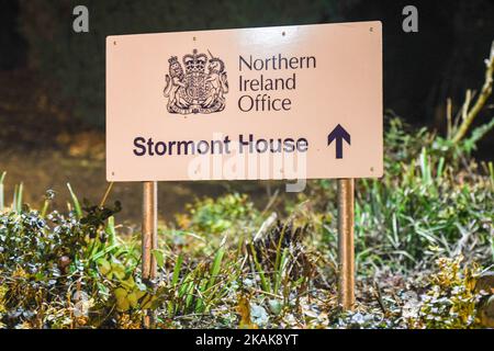 Una visione del segno di Stormont House, dove il Segretario dell'Irlanda del Nord James Brokenshire ha annunciato una SNAP Stormont Assembly elezioni per il marzo 2. Lunedì 16 gennaio 2017 a Belfast, Irlanda del Nord, Regno Unito. Foto di Artur Widak *** Please use Credit from Credit Field *** Foto Stock