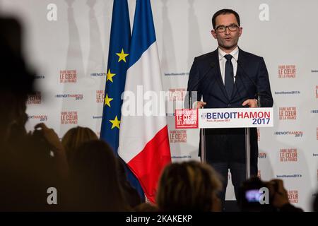 Benoit Hamon consegna un discorso dopo i primi risultati del secondo turno del primario il 29 gennaio 2017, presso la sua sede della campagna a Parigi. Hamon ha vinto più del 58% del voto sull'ex primo ministro centrista Manuel Valls, secondo i primi risultati parziali.Foto di Julien Mattia/NurPhoto) *** Please use Credit from Credit Field *** Foto Stock