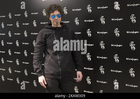 Pablo Ibanez, l'uomo in nero, partecipa alla presentazione del marchio di come Padre come Figlio a EL CORTE INGLES de Castellana. 10 marzo 2017 (Foto di Oscar Gonzalez/NurPhoto) *** si prega di utilizzare il credito dal campo di credito *** Foto Stock