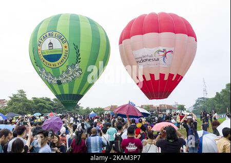 Aerostati raffigurati durante l'edizione 9th di My Balloon Fiesta. Si tratta di un festival internazionale annuale di mongolfiera a Kuala Lumpur, Malesia, il 11 marzo 2017. Il festival si terrà fino al 12 marzo 2017. (Foto di Chris Jung/NurPhoto) *** Please use Credit from Credit Field *** Foto Stock