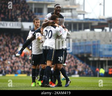 Christian Eriksen di Tottenham Hotspur festeggia con Victor Wanyama di Tottenham Hotspur durante la partita della Emirates fa Cup - Sesto round tra Tottenham Hotspur e Millwall a White Hart Lane, Londra, Inghilterra il 12 marzo 2017. (Foto di Kieran Galvin/NurPhoto) *** Please use Credit from Credit Field *** Foto Stock