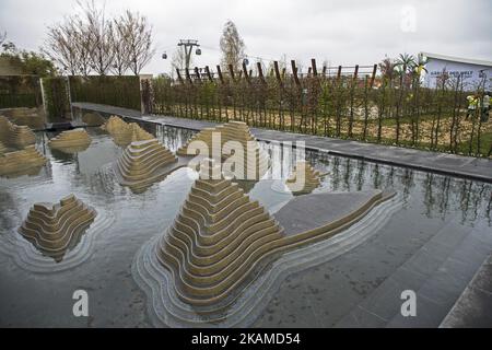 Il "Giardino della mente" della Thailandia è raffigurato in un'anteprima stampa dell'IGA (International Garden Exhibition) 2017 a Berlino, in Germania, il 7 aprile 2017. Sono in corso gli ultimi accordi per la mostra che si aprirà dal 13 aprile al 15 ottobre 2017 nel quartiere di Marzahn-Hellersdorf e ospiterà, secondo le aspettative degli organizzatori, circa 2 milioni di visitatori. (Foto di Emmanuele Contini/NurPhoto) *** Please use Credit from Credit Field *** Foto Stock