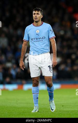Manchester, Regno Unito. 02nd Nov 2022. Rodri di Manchester City durante la partita della UEFA Champions League tra Manchester City e Siviglia allo stadio Etihad di Manchester, Inghilterra, il 2 novembre 2022. Foto di ben Wright. Solo per uso editoriale, licenza richiesta per uso commerciale. Non è utilizzabile nelle scommesse, nei giochi o nelle pubblicazioni di un singolo club/campionato/giocatore. Credit: UK Sports Pics Ltd/Alamy Live News Foto Stock
