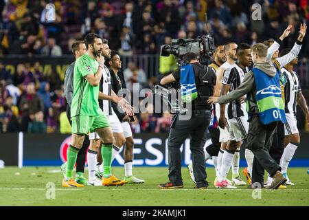 Gianluigi Buffon al termine della seconda tappa finale della UEFA Champions League Quarter tra il FC Barcelona e la Juventus allo stadio Camp Nou il 19 aprile 2017 a Barcellona, Spagna. (Foto di Urbanandsport/NurPhoto) *** Please use Credit from Credit Field *** Foto Stock