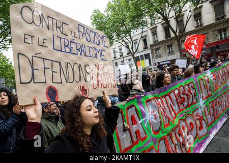 I manifestanti marciano durante il raduno annuale dei lavoratori del giorno di maggio a Lione, nella Francia centro-orientale, il 1 maggio 2017. (Foto di Nicolas Liponne/NurPhoto) *** Please use Credit from Credit Field *** Foto Stock