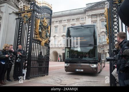 Una vista di Buckingham Palace dopo l'annuncio del ritiro del Duca di Edimburgo da ogni dovere reale in autunno, Londra il 4 maggio 2017. La decisione è stata presa dallo stesso Principe Filippo ed è sostenuta dalla Regina, ha detto un portavoce del palazzo. (Foto di Alberto Pezzali/NurPhoto) *** Please use Credit from Credit Field *** Foto Stock