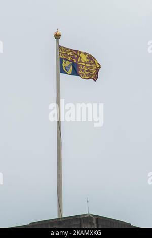 Una vista di Buckingham Palace dopo l'annuncio del ritiro del Duca di Edimburgo da ogni dovere reale in autunno, Londra il 4 maggio 2017. La decisione è stata presa dallo stesso Principe Filippo ed è sostenuta dalla Regina, ha detto un portavoce del palazzo. (Foto di Alberto Pezzali/NurPhoto) *** Please use Credit from Credit Field *** Foto Stock