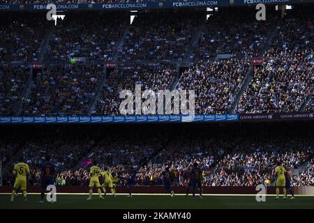 Vista generale durante il campionato spagnolo Liga partita di calcio tra FC Barcelona vs Villareal allo stadio Camp Nou il 6 maggio 2017 a Barcellona, Spagna. (Foto di Xavier Bonilla/NurPhoto) *** Please use Credit from Credit Field *** Foto Stock