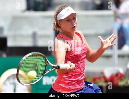 Daria Gavrilova in azione durante la sua partita contro Svetlana Kuznetsova - internazionali BNL d'Italia 2017 il 16 maggio 2017 a Roma. (Foto di Silvia Lore/NurPhoto) *** Please use Credit from Credit Field *** Foto Stock