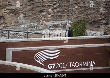 Il primo Ministro britannico Teresa May arriva al Teatro Antico di Taormina in vista del vertice del G7 del 26 maggio 2017. (Foto di Christian Minelli/NurPhoto) *** Please use Credit from Credit Field *** Foto Stock