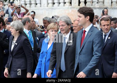 TAORMINA - ITALIA, 26 2017 MAGGIO IMMAGINI DAL VERTICE del 7 DI TAORMINA I CAPI DI STATO SUL CORSO DI TAORMINA al vertice di Taormina del G7 sull'isola di Sicilia, il 26 maggio 2017 a Taormina. Leader del G7° gruppo di nazioni, che comprende gli Stati Uniti, il Canada, il Giappone, il Regno Unito, la Germania, Francia, Italia e Unione europea si riunono a Taormina dal 26 al 27 maggio. (Foto di Gabriele Maricchiolo/NurPhoto) *** Please use Credit from Credit Field *** Foto Stock