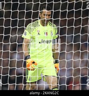 La Juventus goalie Gianluigi Buffon reagisce durante la finale della UEFA Champions League tra la Juventus e il Real Madrid allo Stadio Nazionale del Galles il 3 giugno 2017 a Cardiff, Galles. (Foto di Raddad Jebarah/NurPhoto) *** si prega di utilizzare il credito dal campo di credito *** Foto Stock