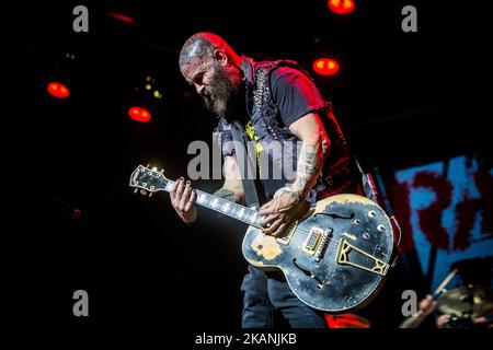 Tim Armstrong della band punk rock americana rancid raffigurato sul palco mentre si esibiscono al Pinkpop Festival 2017 di Landgraaf (Olanda) (Foto di Roberto Finizio/NurPhoto) *** Please use Credit from Credit Field *** Foto Stock