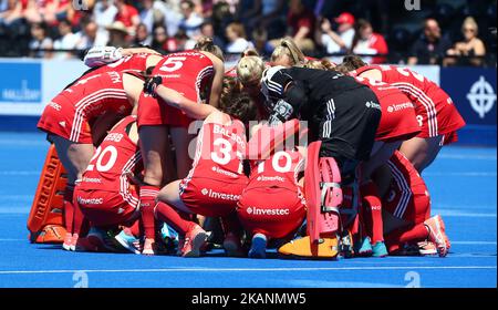 Squadra dell'Inghilterra durante la partita internazionale di Investec fra le donne dell'Inghilterra e le donne dell'Argentina al centro di hockey e tennis della valle del Lee a Londra il 10 giugno 2017 (foto da Kieran Galvin/NurPhoto) *** per favore usi il accreditamento dal campo di accreditamento *** Foto Stock