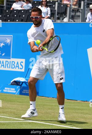 Viktor Troicki SRB ageinst Donald Young (USA) durante la partita del secondo turno il terzo giorno dei Campionati ATP Aegon al Queen's Club nella zona ovest di Londra il 21 giugno 2017 (Photo by Kieran Galvin/NurPhoto) *** Please use Credit from Credit Field *** Foto Stock