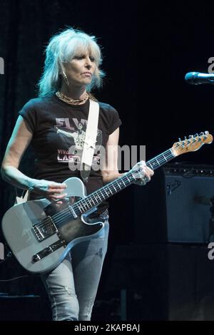 Chrissie Hynde, leader dei Pretenders, si esibisce durante un concerto per il Festival universale di Musica presso il Teatro reale di Madrid, Spagna, 24 luglio 2017. (Foto di Oscar Gonzalez/NurPhoto) *** Please use Credit from Credit Field *** Foto Stock