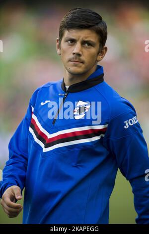 Dawid Kownacki di Sampdoria durante il warm-up prima della partita amichevole pre-stagione tra Manchester United e Sampdoria allo stadio Aviva di Dublino, Irlanda il 2 agosto 2017 (Photo by Andrew Surma/NurPhoto) *** Please use Credit from Credit Field *** Foto Stock