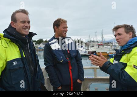 Thor Hushovd (Centro) con Alexander Kristoff (a sinistra) e Kristoffer Halvorsen (a destra), alla fine un viaggio di pesca media Top Riders alla vigilia della fase di apertura della corsa artica della Norvegia 2017, vicino all'Isola di Andorja. Mercoledì 9 agosto 2017, nell'isola di Andorja, Norvegia. (Foto di Artur Widak/NurPhoto) *** Please use Credit from Credit Field *** Foto Stock