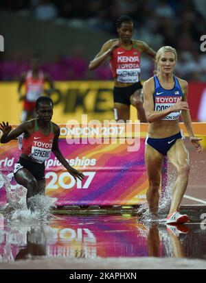 Il vincitore, Emma Coburn, degli Stati Uniti, ha gareggiato nella finale di inseguimento a campanile di 3000 metri ai Campionati Mondiali IAAF 2017 di atletica al London Stadium di Londra, Regno Unito, il 11 agosto 2017. (Foto di Ulrik Pedersen/NurPhoto) *** Please use Credit from Credit Field *** Foto Stock