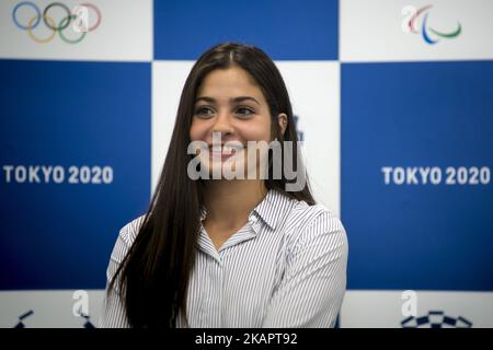 Yusra Mardini, un nuotatore siriano di 19 anni che ha partecipato ai Giochi Olimpici di Rio 2016 come membro della squadra olimpica dei rifugiati e dell'ambasciatore di buona volontà dell'UNHCR, parla presso l'ufficio di Tokyo 2020 il 29 agosto 2017 a Tokyo, Giappone. Yusra Mardini condivide le sue esperienze al Rio 2016 Games e la sua attuale attività come atleta e Ambasciatore di buona volontà dell'UNHCR con i membri dello staff di Tokyo 2020. (Foto di Alessandro di Ciommo/NurPhoto) Foto Stock