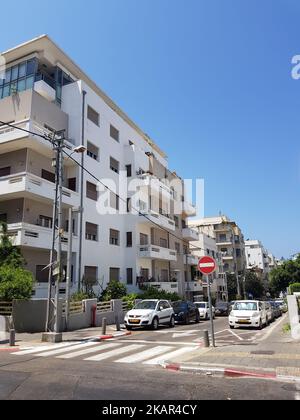 Un edificio Bauhaus nella "città bianca" di Tel Aviv Foto Stock