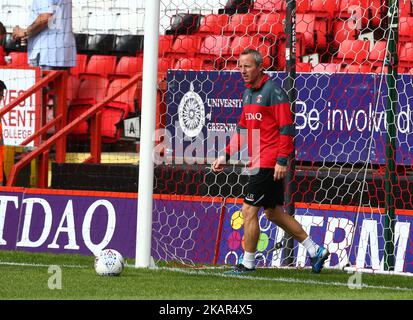 Lee Boyer Assistant manager di Charlton Athletic durante la Sky Bet League una partita tra Charlton Athletic contro Southend United al Valley Stadium di Londra, Regno Unito il 9 settembre 2017. (Foto di Kieran Galvin/NurPhoto) Foto Stock