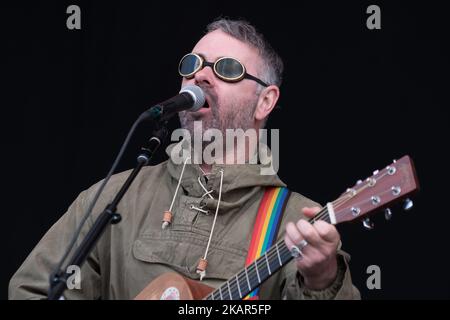 Il cantante scozzese Steve Mason suona sul palco all'OnBlackheath Festival, a Londra, Regno Unito, il 9 settembre 2017. (Foto di Alberto Pezzali/NurPhoto) Foto Stock