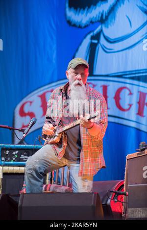 Il bluesman americano Seasick Steve suona all'OnBlackheath Festival di Londra il 10 settembre 2017. (Foto di Alberto Pezzali/NurPhoto) Foto Stock