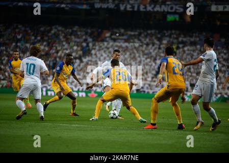 Il portoghese Cristiano Ronaldo del Real Madrid controlla la palla durante la partita tra il Real Madrid e Apoel Nikosia allo stadio Santiago Bernabeu di Madrid il 13rd settembre 2017. (Foto di Juan Carlos Lucas/NurPhoto) Foto Stock