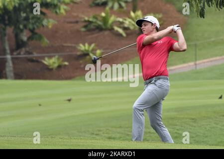 Cameron Smith of Australia in azione durante il secondo round del torneo di golf CIMB Classic 2017 del 13 ottobre 2017 al TPC Kuala Lumpur, Malesia. (Foto di Chris Jung/NurPhoto) Foto Stock