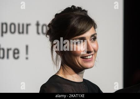 Julie Gayet posa per le fotografie quando arriva alla cerimonia durante il 9th Film Festival Lumiere il 20 ottobre 2017 a Lione, Francia. (Foto di Nicolas Liponne/NurPhoto) Foto Stock