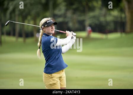 Charley Hull of England durante il primo giorno del Sime Darby LPGA Malaysia al TPC Kuala Lumpur il 26 ottobre 2017 a Kuala Lumpur, Malesia (Foto di Chris Jung/NurPhoto) Foto Stock