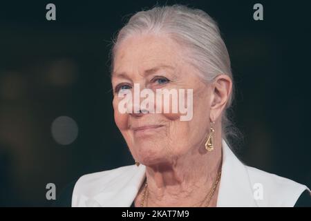 Vanessa Redgrave cammina sul tappeto rosso durante il 12th° Festival del Cinema di Roma all'Auditorium Parco della Musica il 2 novembre 2017 a Roma (Foto di Luca Carlino/NurPhoto) Foto Stock