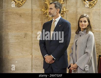 Visita dei re spagnoli Don Felipe VI e Doña Letizia alla Basilica reale-Santuario della Santissima e vera Cruz de Caravaca, in occasione del 2017° anno Giubilare della Santissima e vera Cruz de Caravaca, Murcia, Spagna, il 27 novembre 2017. (Foto di Jose Breton/NurPhoto) Foto Stock