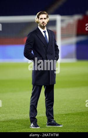 Il portiere tedesco Kevin Trapp di Parigi Saint-Germain reagisce prima della partita di calcio francese del L1 tra Paris Saint-Germain (PSG) e Troyes allo stadio Parc des Princes di Parigi il 29 novembre 2017. (Foto di Mehdi Taamallah/NurPhoto) Foto Stock