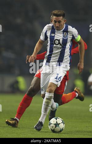 Hector Herrera, centrocampista messicano di Porto, durante la partita di UEFA Champions League Group G tra il FC Porto e IL MONACO FC al Dragao Stadium il 6 dicembre 2017 a Porto, Portogallo. (Foto di Pedro Lopes / DPI / NurPhoto) Foto Stock