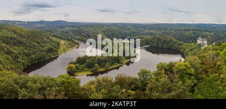Burgk. Saale Loop. Escursioni nel Mar Turingio - le riserve di Hohenwarte e Bleiloch con molti fiordi lungo la dannata Saale Foto Stock