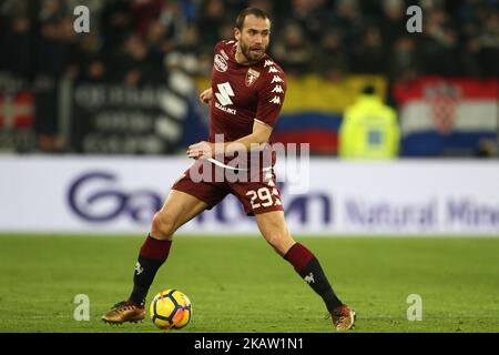 Il difensore di Torino Lorenzo De Silvestri (29) in azione durante le finali del quarto di Coppa Italia, la partita di calcio JUVENTUS - TORINO del 03/01/2018, presso lo Stadio Allianz di Torino. (Foto di Matteo Bottanelli/NurPhoto) Foto Stock