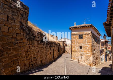 Vista di San Vicente de la Sonsierra, la Rioja, Spagna. Foto Stock