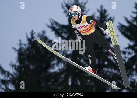 Anders Fannemel di Norvegia durante la gara del Large Hill Team alla FIS Ski Jumping World Cup, a Zakopane, Polonia. Sabato, 27 gennaio 2018, a Zakopane, Polonia. (Foto di Artur Widak/NurPhoto) Foto Stock