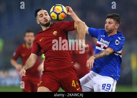 Konstantin Manolas di Roma e Dawid Kownacki di Sampdoria durante la Serie Italiana Una partita di calcio tra A.S. Roma e Sampdoria allo Stadio Olimpico di Roma il 28 gennaio 2018. (Foto di Matteo Ciambelli/NurPhoto) Foto Stock