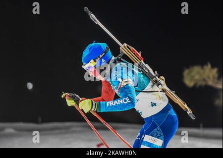 Marie Dorin Habert di Francia gareggia al 10km° Pursuit femminile di Biathlon, alle olimpiadi dello stadio di Biathlon Alpensia di Pyeongchang, Corea del Sud, il 12 febbraio 2018. (Foto di Ulrik Pedersen/NurPhoto) Foto Stock