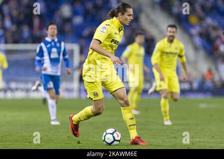 Villarreal Forward Enes Unal (15) durante la partita tra RCD Espanyol vs Villarreal CF, per il giorno 24 della partita della Liga Santander, suonata allo stadio RCD Espanyol il 18th febbraio 2018 a Barcellona, Spagna.(Photo by Urbanandsport/NurPhoto) Foto Stock