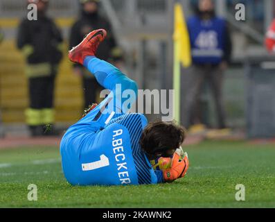 Alisson Becker durante la Serie Italiana Una partita di calcio tra A.S. Roma e Benevento allo Stadio Olimpico di Roma, il 11 febbraio 2018. (Foto di Silvia Lore/NurPhoto) Foto Stock